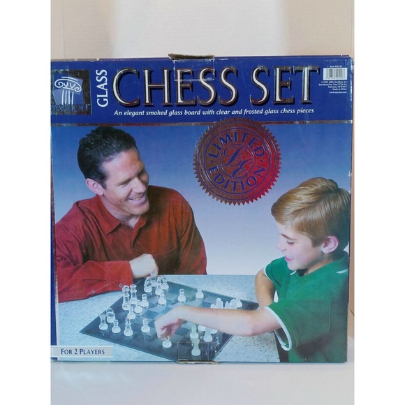 1996 Pavilion Glass Chess Set Limited Edition with Smoked Glass Chess Board Read - Picture 1 of 11